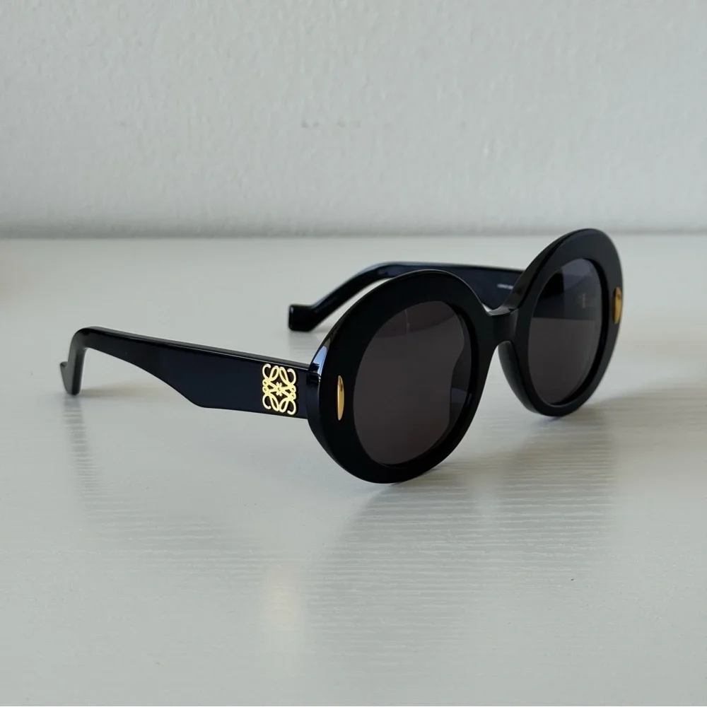 New! Loewe Black Round Sunglasses LW40146I 01A, Authentic